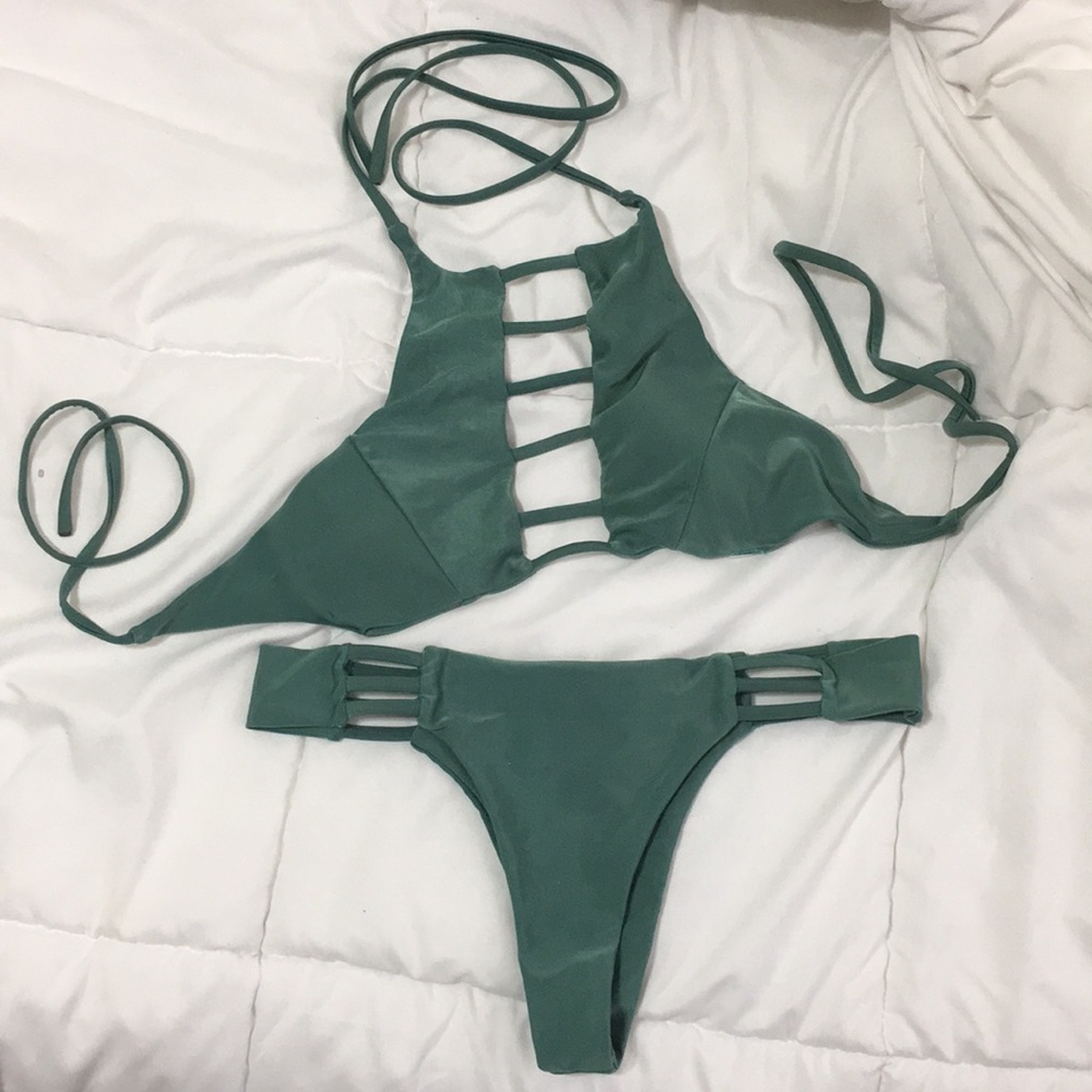 Swimming suit
